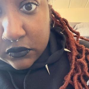 Meet your Posher, Nadia